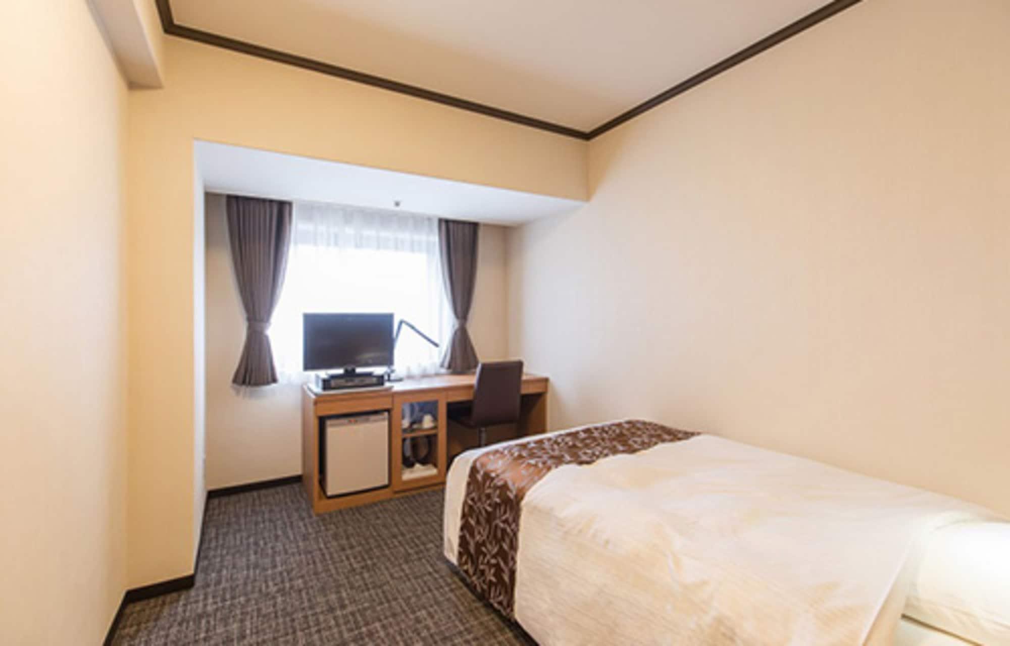 Hotel Hiroshima Garden Palace Bagian luar foto